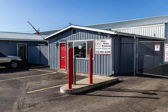 Front Entrance to Best Home Storage